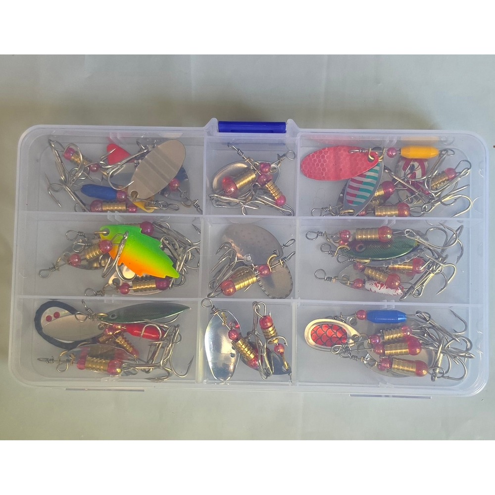 In-Line Spinner Lure Set 30 Piece Multicolor Fishing Tackle Kit Fish Catcher.